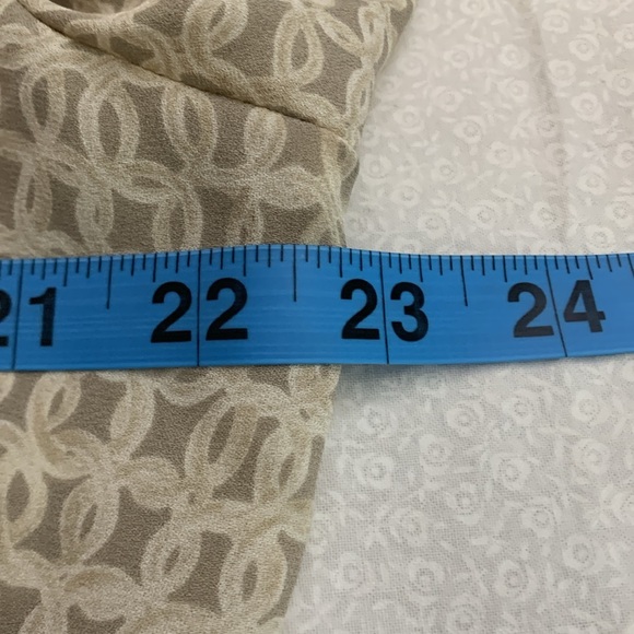 Talbots pure silk Cream Textured Button-Down Shirt size 16 - Picture 13 of 14